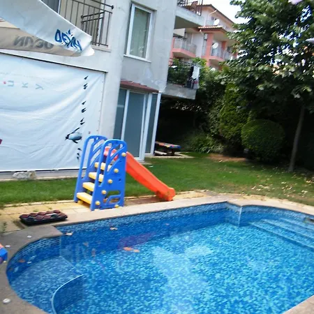 בית הארחה Izgrev